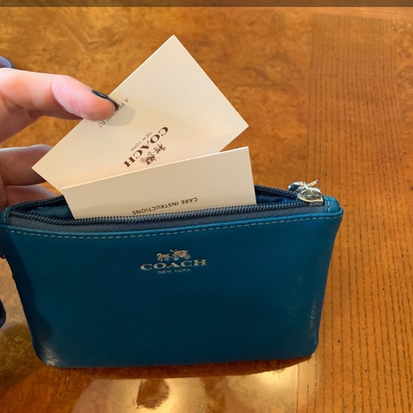 coach wristlet - Picture 3 of 3